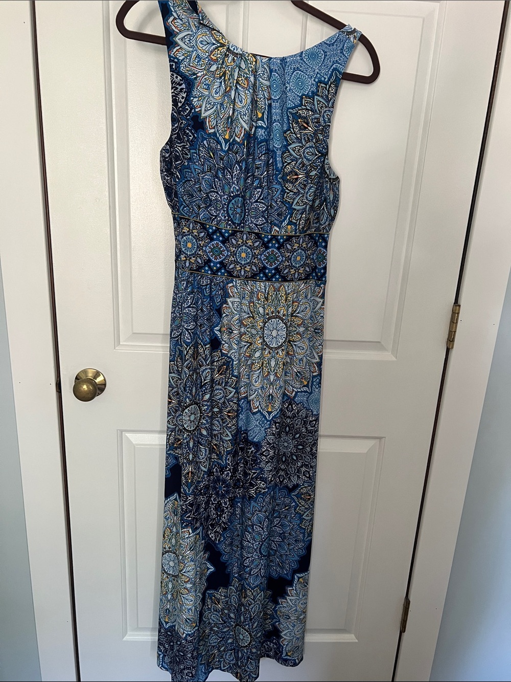 London Times Blue Floral Medallion Maxi Dress